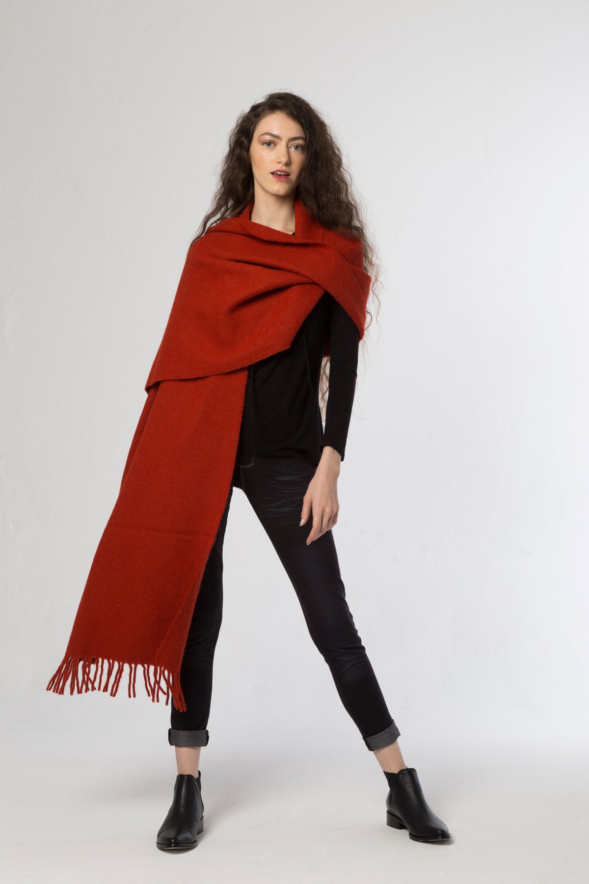 Llama wool scarf in one color