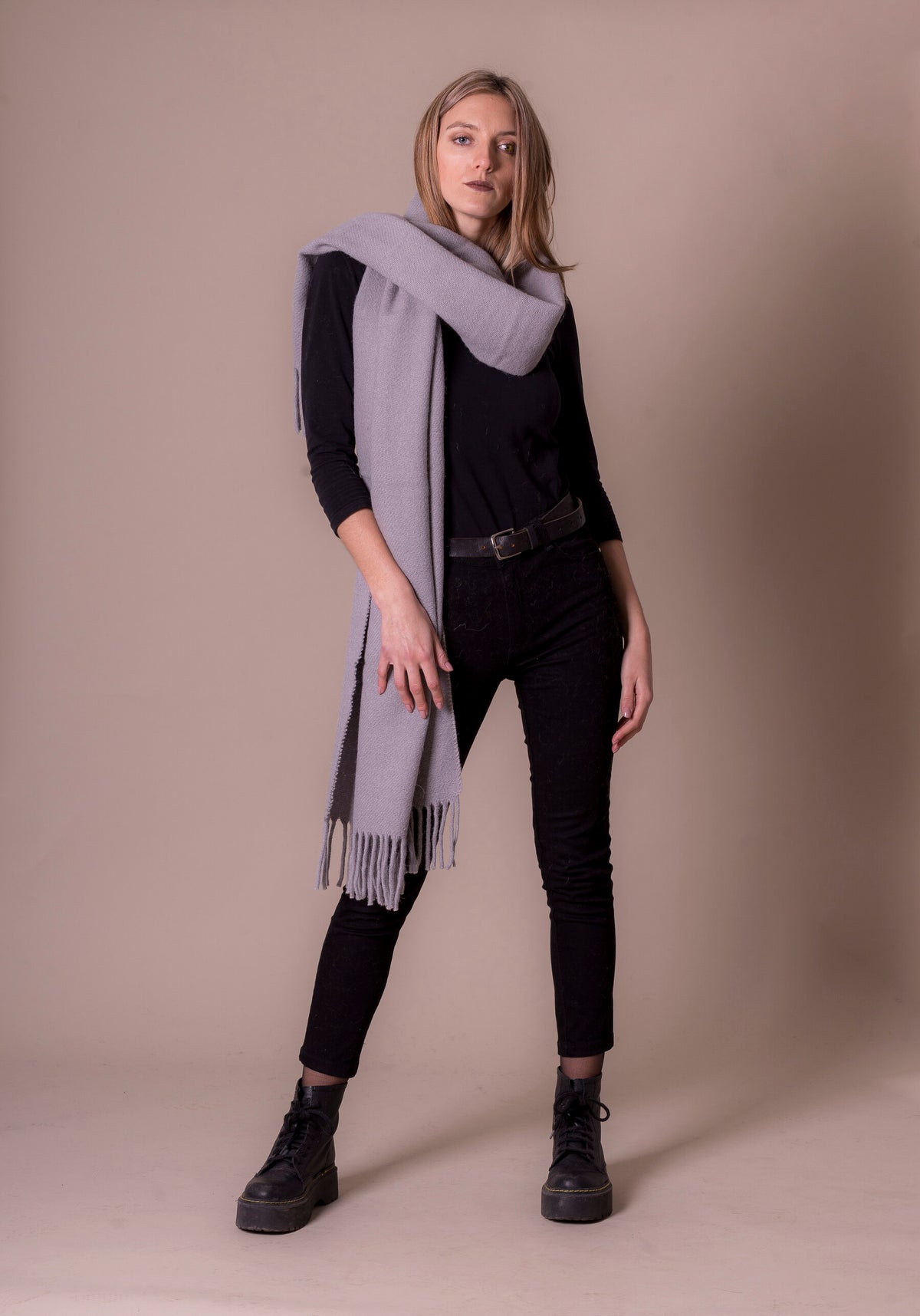 Llama wool scarf in one color